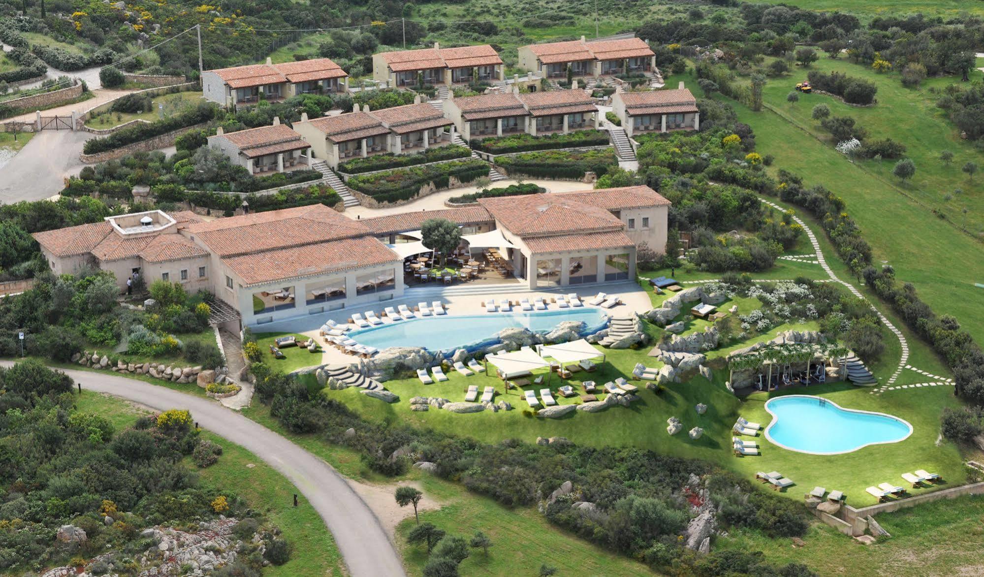 Hotel Li Finistreddi กันนิโจเน ภายนอก รูปภาพ